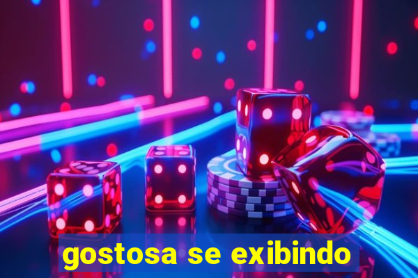 gostosa se exibindo